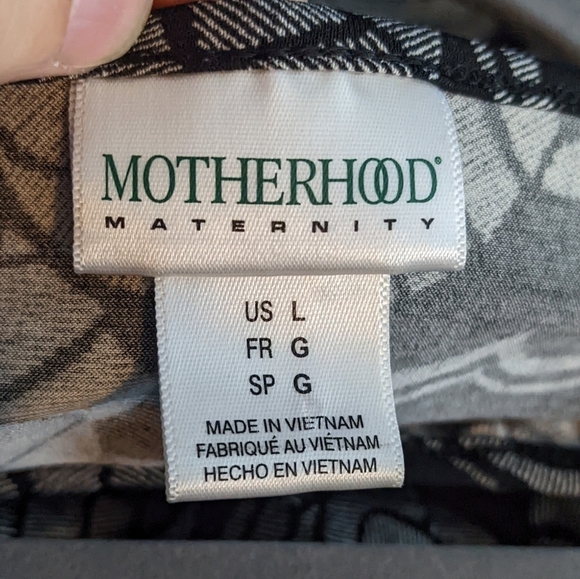 Motherhood Maternity Scoop Neck Tunic Top Sz L - Picture 6 of 8